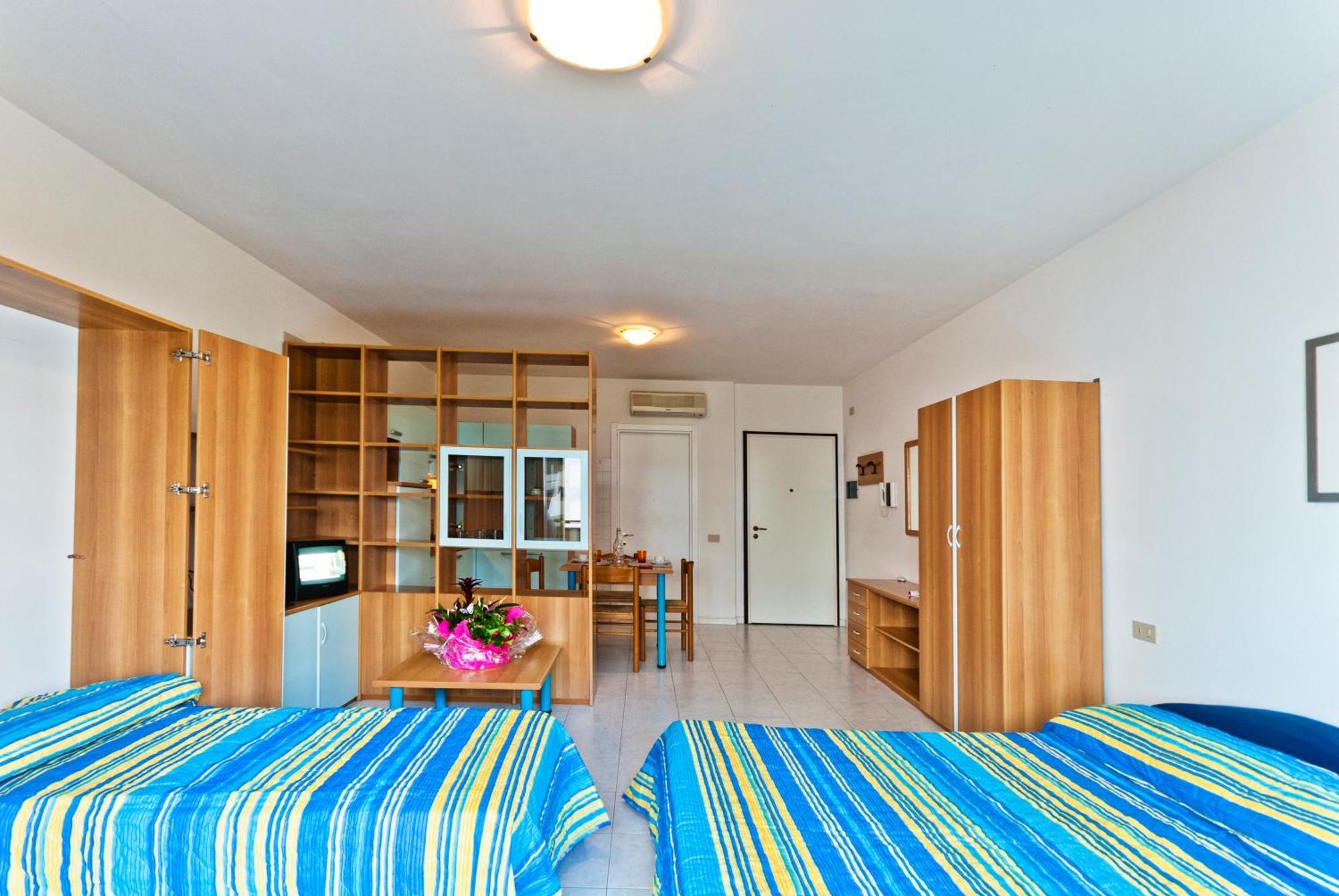 Residence Cristoforo Colombo Caorle Exterior photo